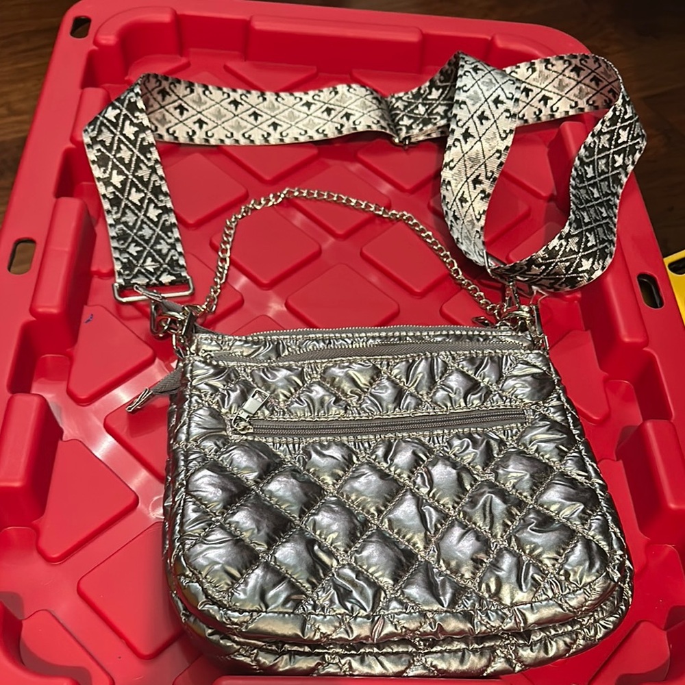 Metallic Quilted Crossbody Bag with Patterned Strap - Silver
